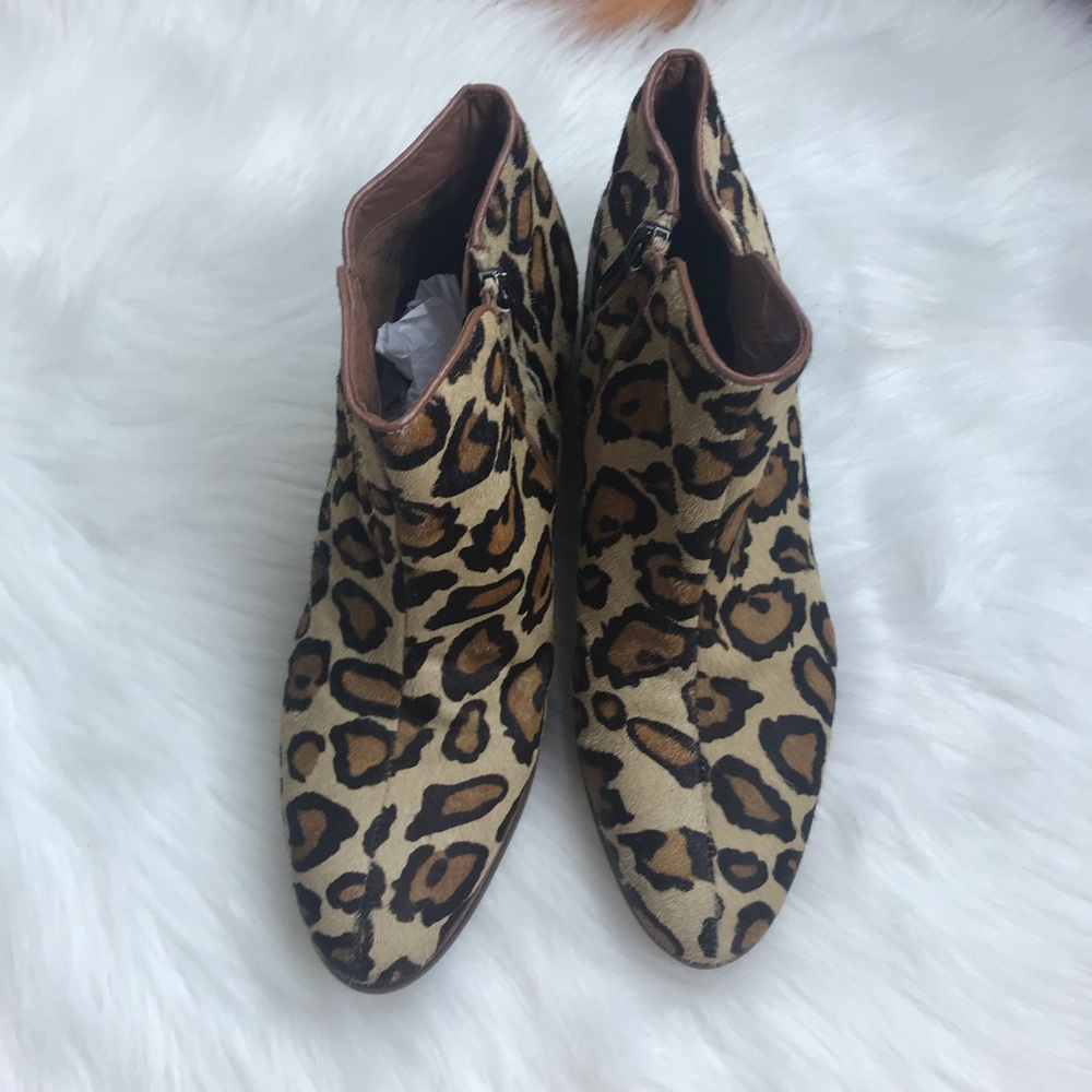 Sam Edelman Petty Ankle Boot In Leopard - Picture 4 of 8